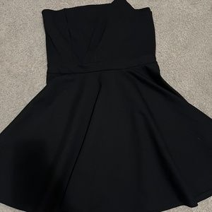 Lulus little black dress
